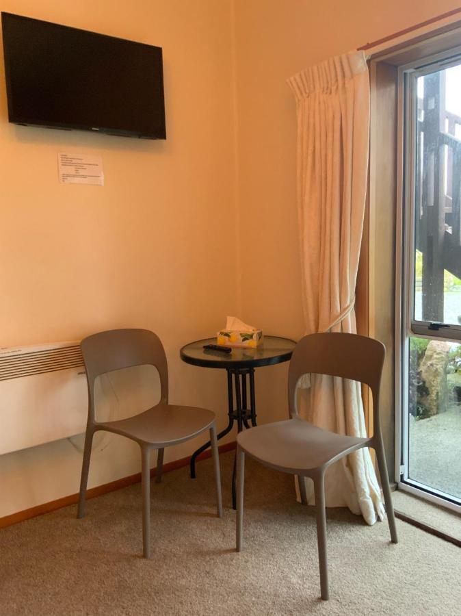 Brook House B&B & Cottages Kaikoura Ngoại thất bức ảnh