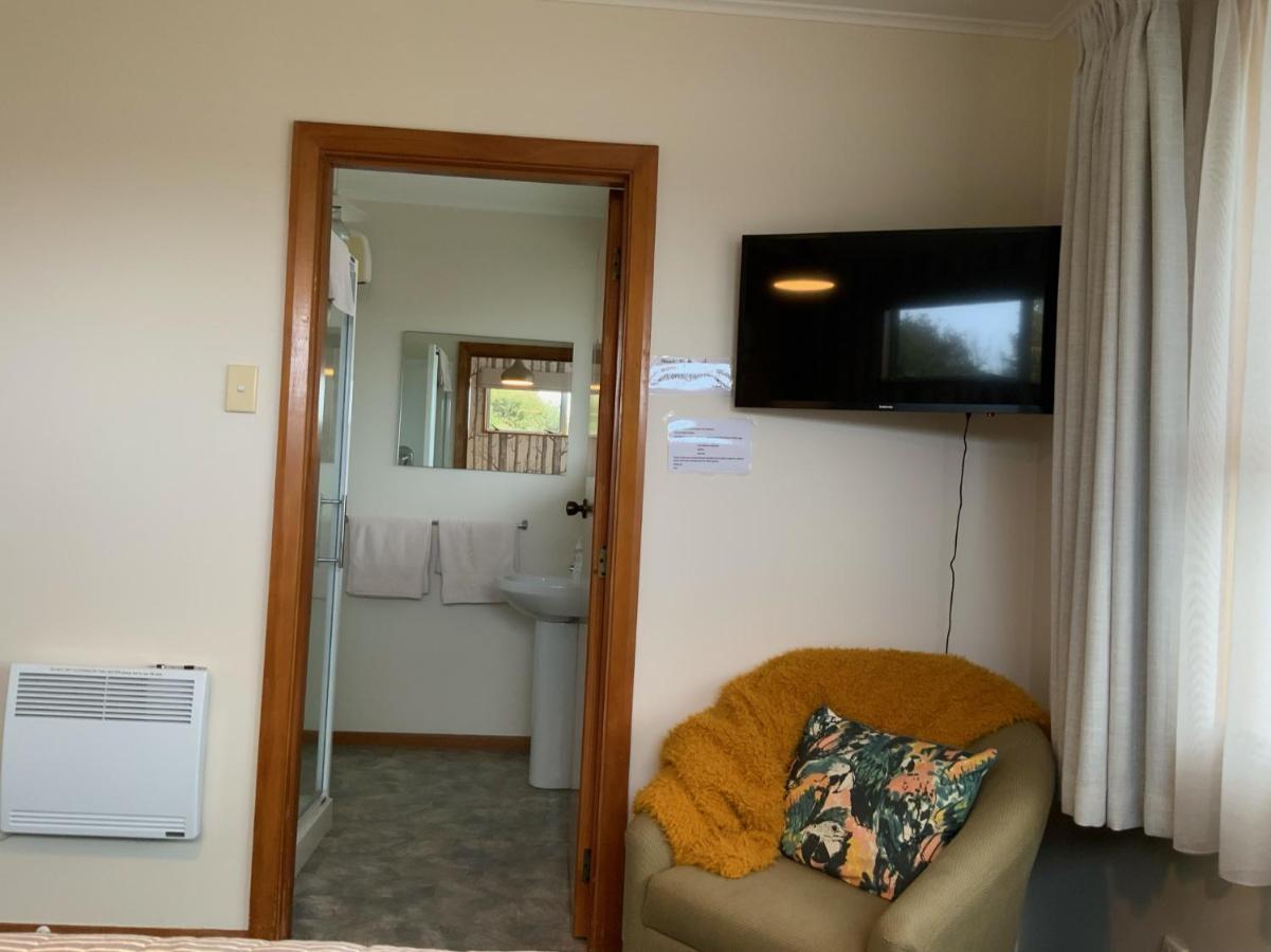 Brook House B&B & Cottages Kaikoura Ngoại thất bức ảnh
