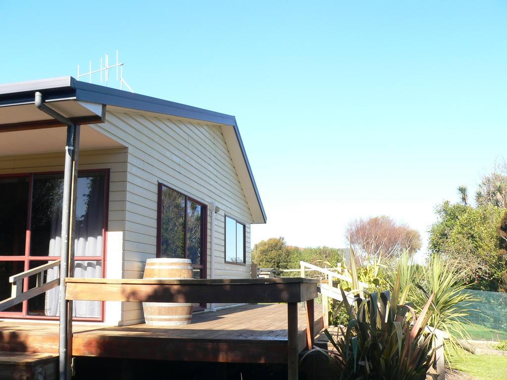 Brook House B&B & Cottages Kaikoura Ngoại thất bức ảnh