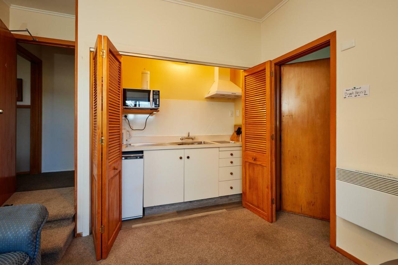 Brook House B&B & Cottages Kaikoura Ngoại thất bức ảnh