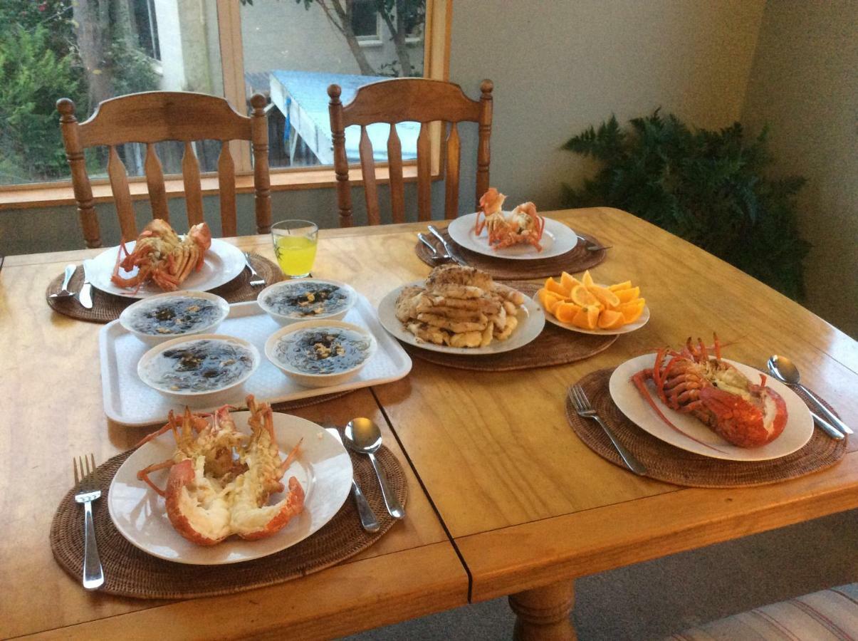 Brook House B&B & Cottages Kaikoura Ngoại thất bức ảnh