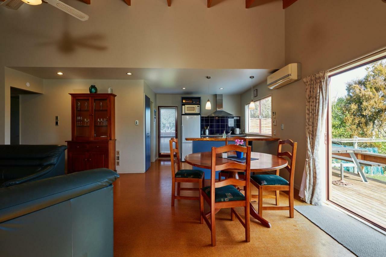 Brook House B&B & Cottages Kaikoura Ngoại thất bức ảnh