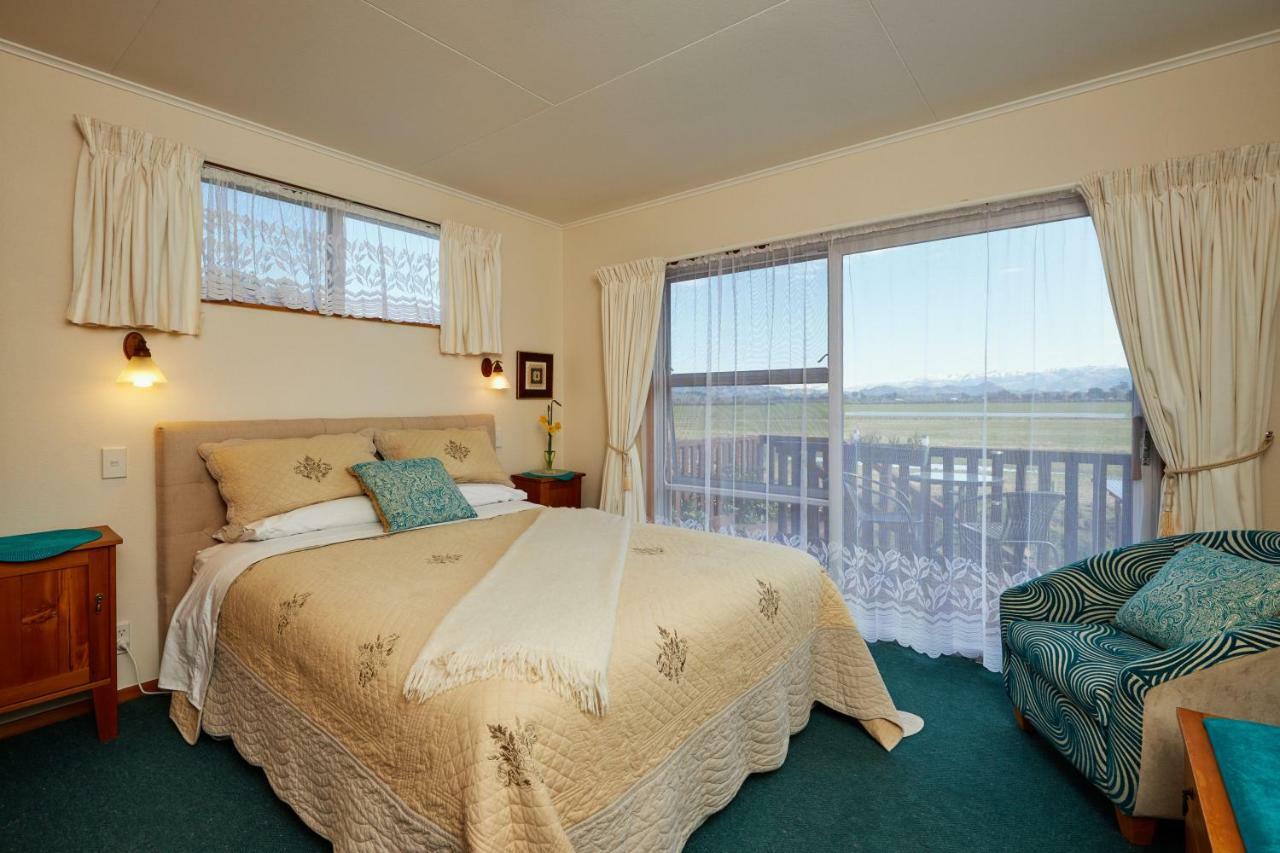 Brook House B&B & Cottages Kaikoura Ngoại thất bức ảnh