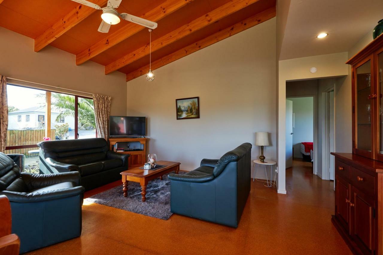 Brook House B&B & Cottages Kaikoura Ngoại thất bức ảnh